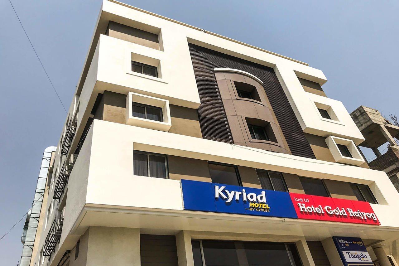 Kyriad Hotel Solapur By Othpl Buitenkant foto